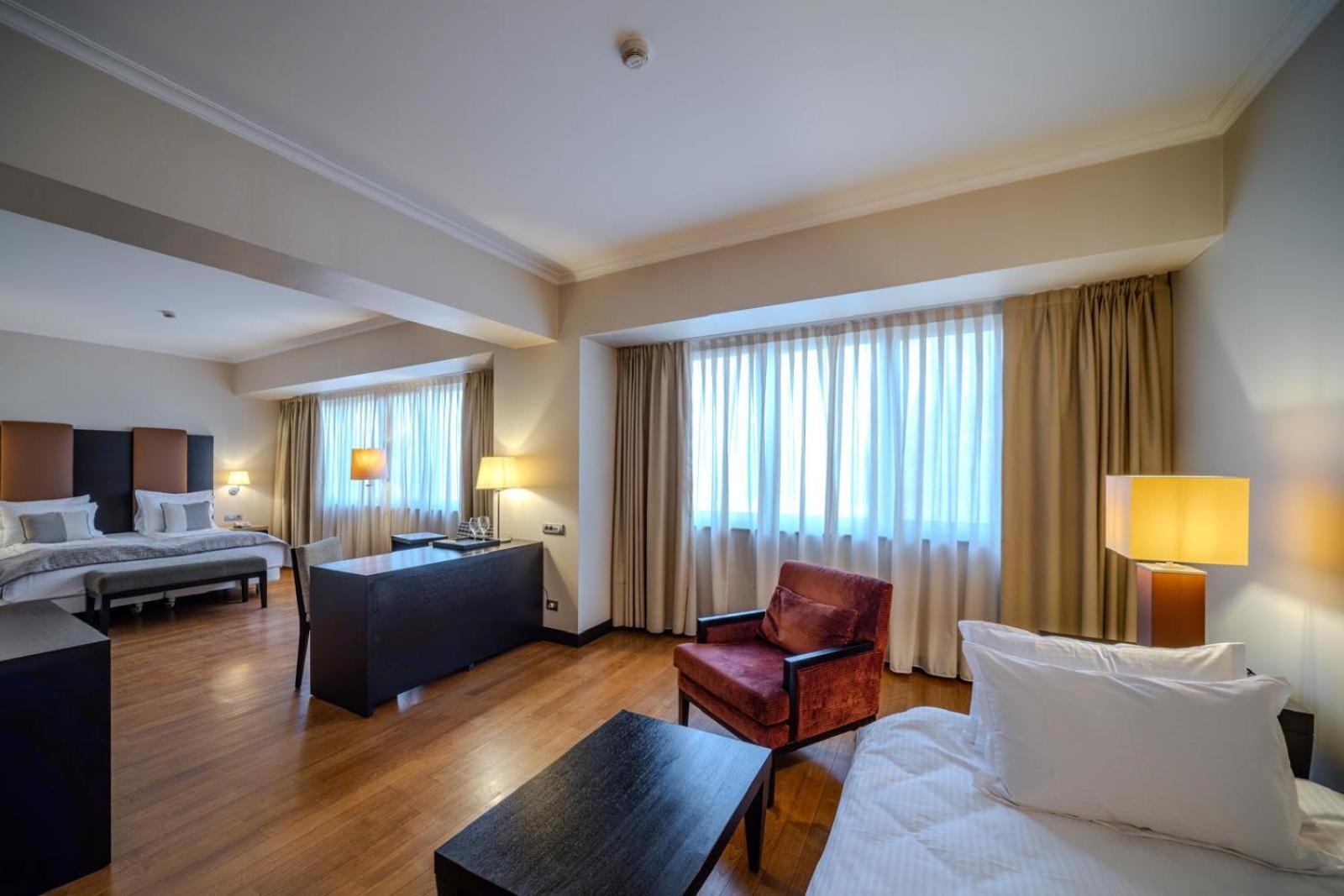Hotel Rivo Timisoara Exterior photo