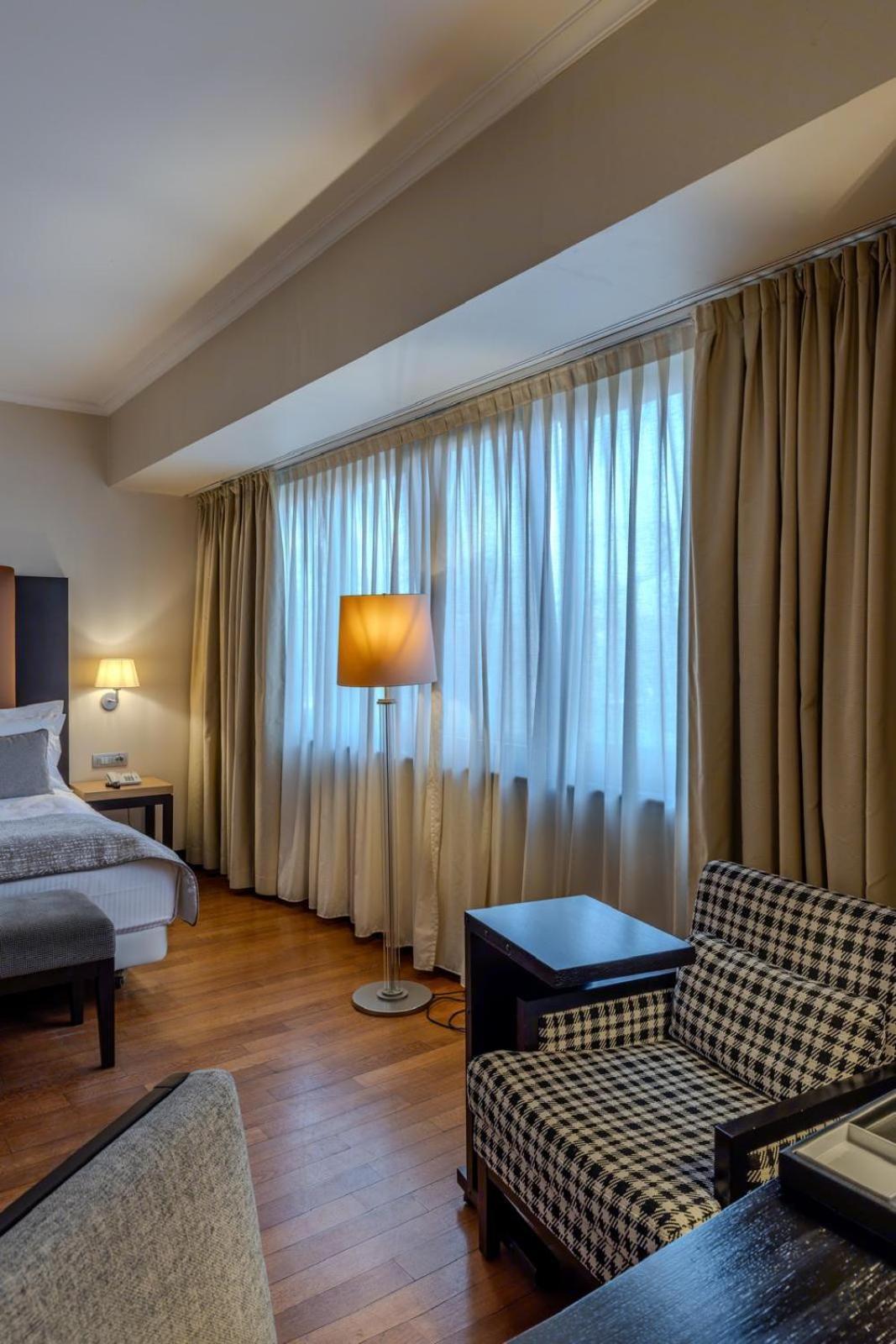 Hotel Rivo Timisoara Exterior photo