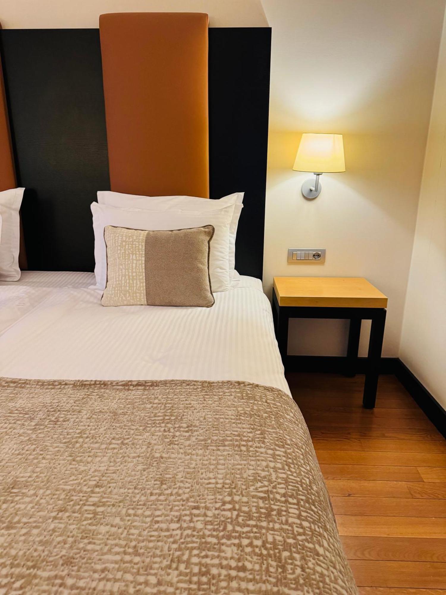 Hotel Rivo Timisoara Exterior photo